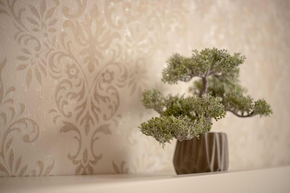 -Malagasunapts- Stylish City Centre Pool&Parking מראה חיצוני תמונה